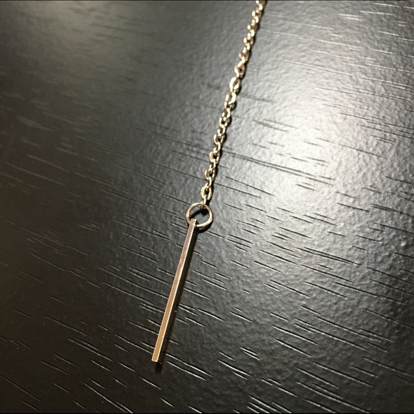 Unique Charming Silver Tone Bar Pendant Necklace - Picture 2 of 2