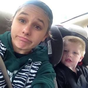 Meet your Posher, Lauren