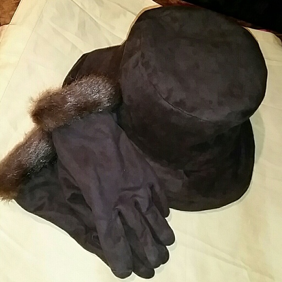 Hat and glove set