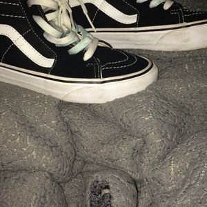 Worn once . High top old Skool vans