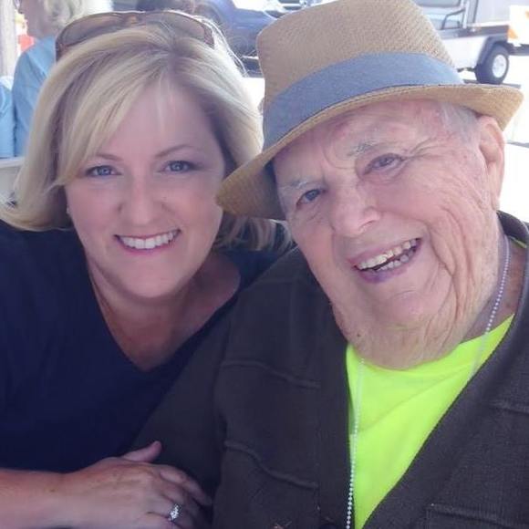 Meet your Posher, Laura - Picture 1 of 1