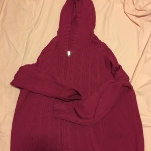 Plus size magenta hooded sweater size 26/28