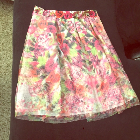EASTER READY Floral Aline Skirt! - Picture 1 of 1