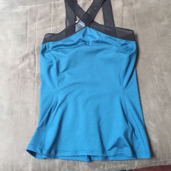 Athletic top