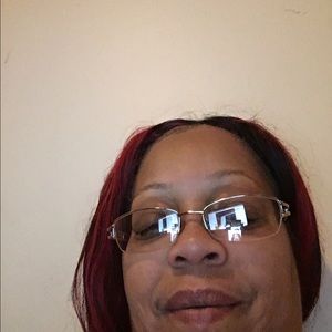 Meet your Posher, Alicia