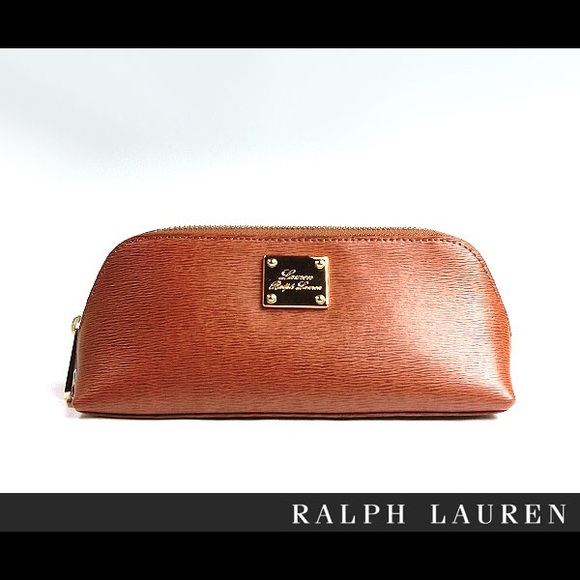 Sloan Street Small Triangle Lauren