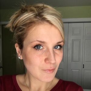 Meet your Posher, Ermina