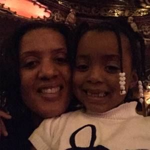 Meet your Posher, Jenine