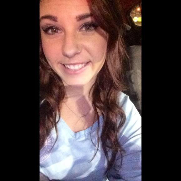 Meet your Posher, Britnee