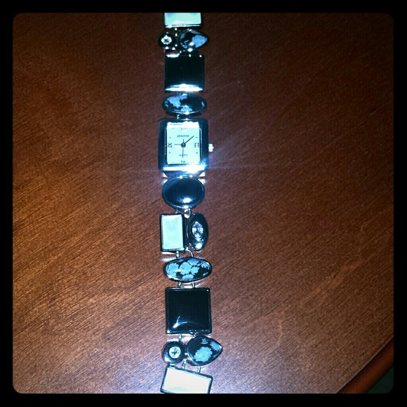 Ladies watch by Gemstar - Picture 1 of 4