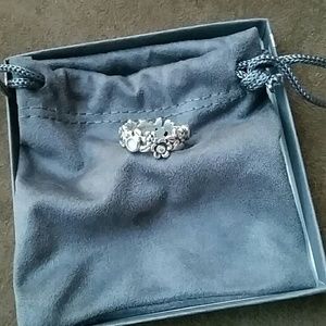 Pandora Ring