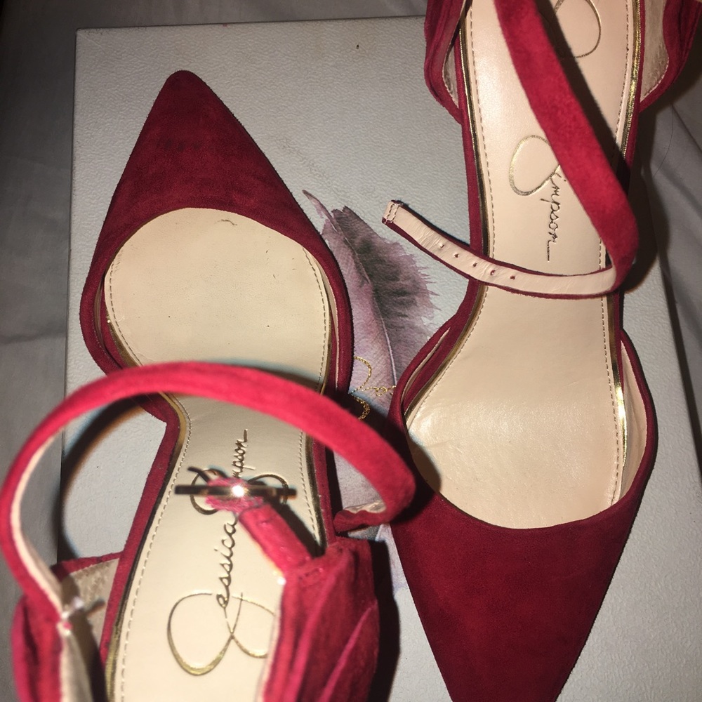 Red Jessica Simpson Pumps