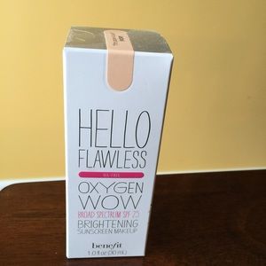 Benefit Hello Flawless Oxygen Wow