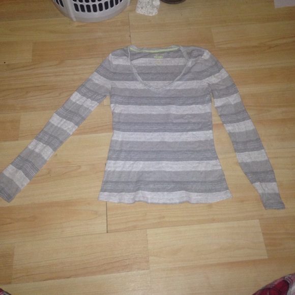 Long sleeve tee