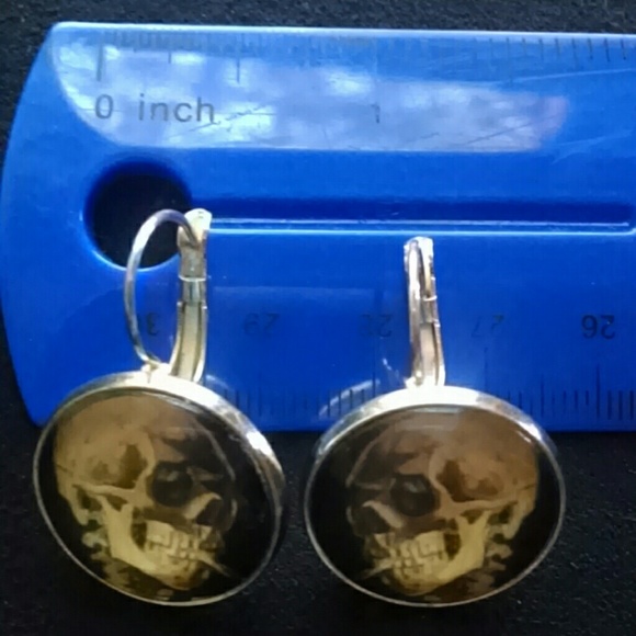 Skull Drop Earrings - Picture 3 of 3