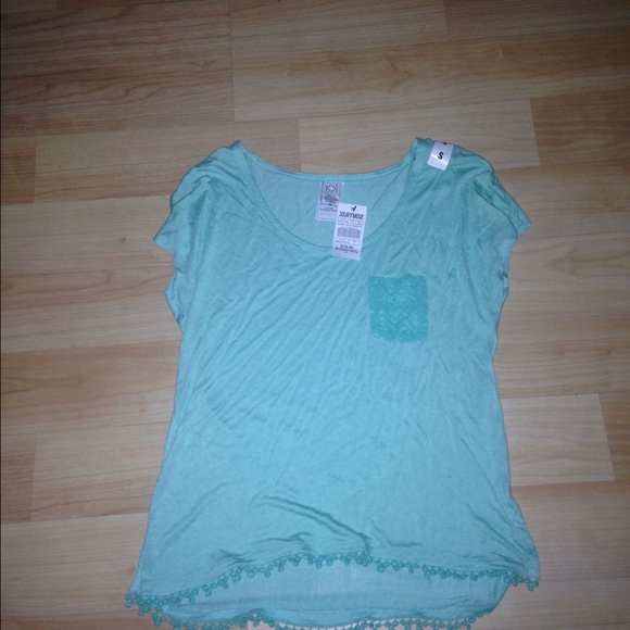Mint green tee