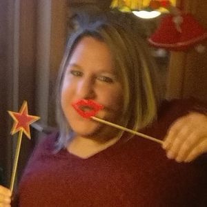 Meet your Posher, Kelly