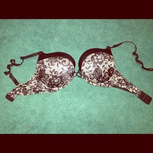 Victoria Secret Bombshell Plunge 34D