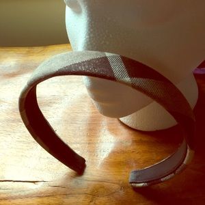 Burberry headband👑