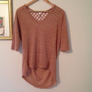 Cute quarter sleeve shirt!