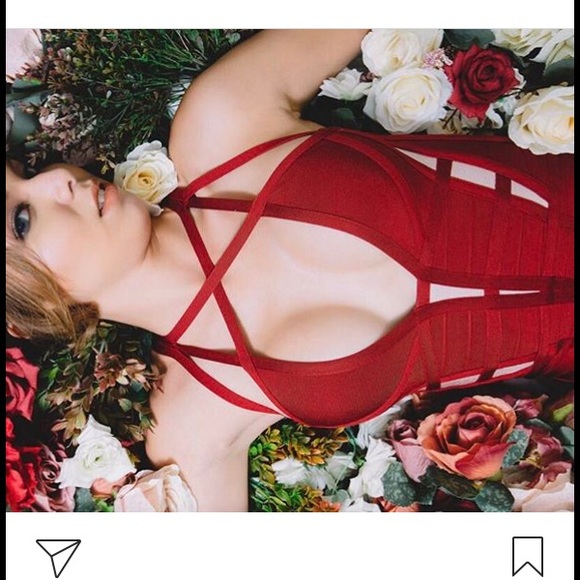 New Quality Red Bandages dress - Picture 5 of 5