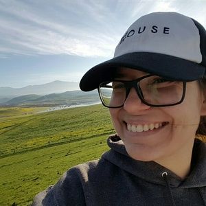 Meet your Posher, Danielle