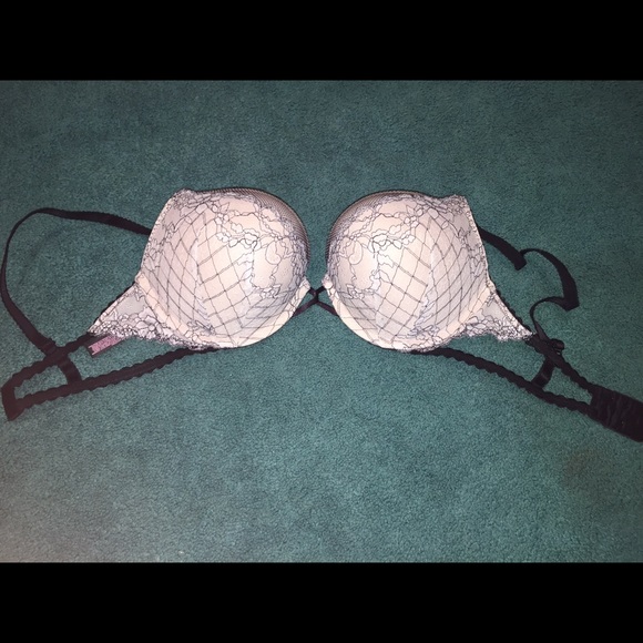 VS Bombshell Plunge 34D