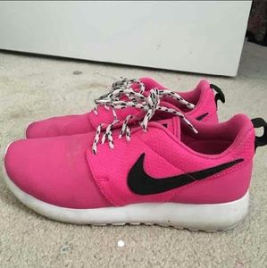 I.S.O Pink Nike Roshe