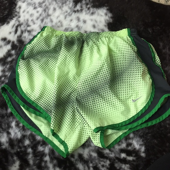 Nike tempo shorts