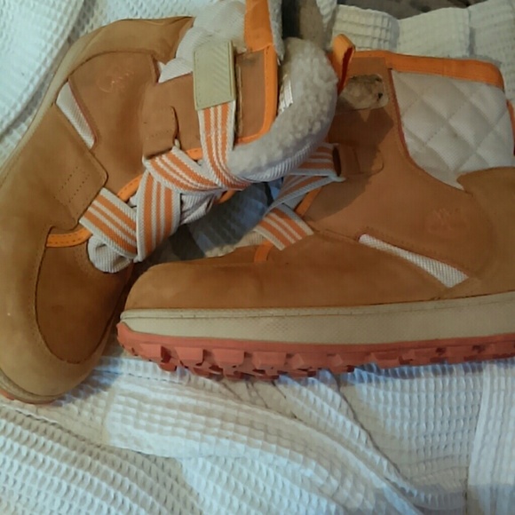 Timberlands - Picture 2 of 2