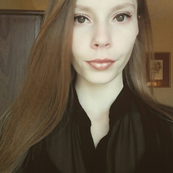 Meet your Posher, Kelsie - Picture 1 of 1