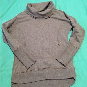 Lululemon rest day pullover