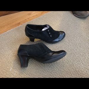 Vintage style pumps Vintage style pumps