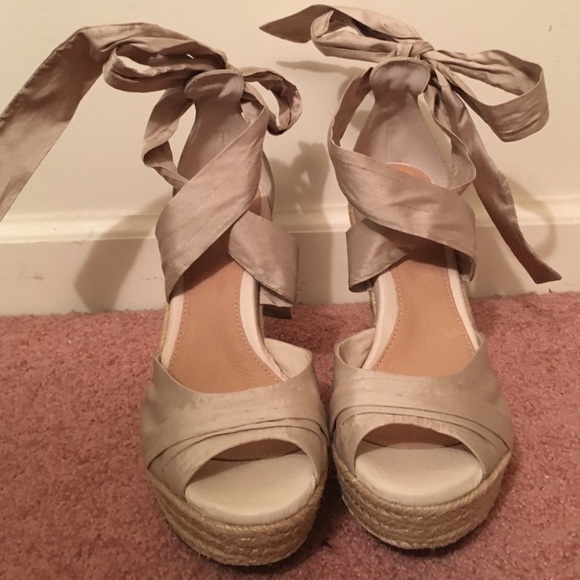 Ugg lace up wedges in nude never worn!