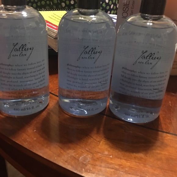 Philosophy falling in love body spritz