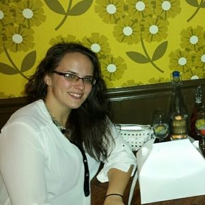 Meet your Posher, Allie