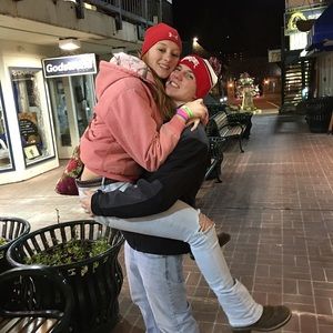 Meet your Posher, Kara