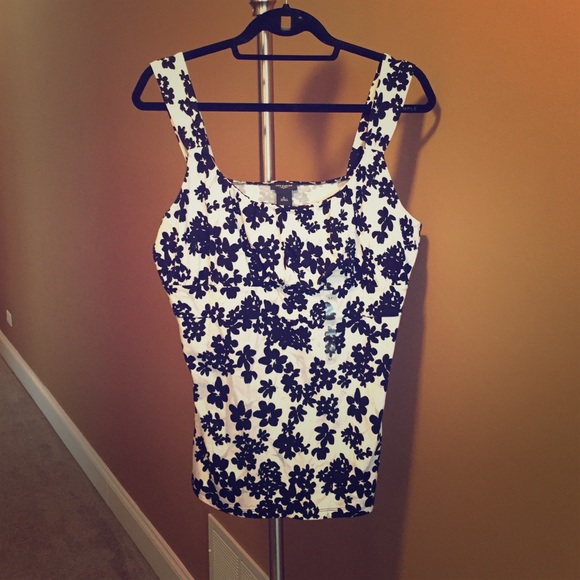 Ann Taylor tank. Brand new, never worn.