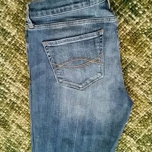 HARDLEY WORN ABERCROMBIE AND FITCH