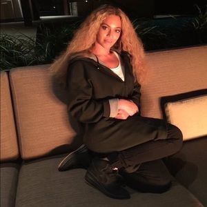 Meet your Posher, Kyla