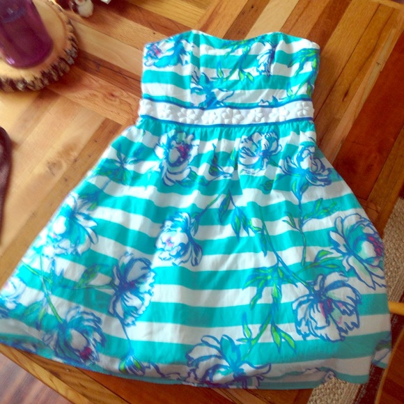 Lilly Pulitzer Dresses & Skirts - Lilly dress