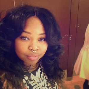 Meet your Posher, Crystal