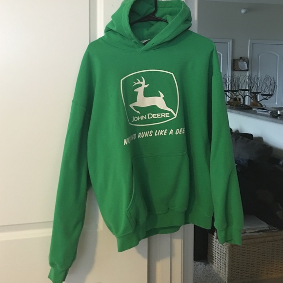 John deer hoodie 💚