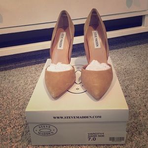 Steve Madden pumps