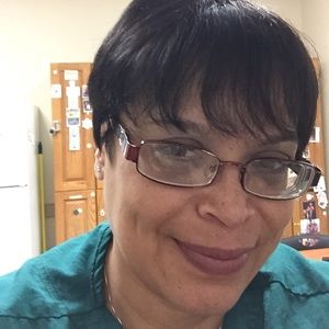 Meet your Posher, Aida