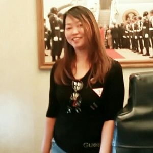 Meet your Posher, Raquel