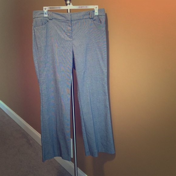New York & Company dress pant. Worn once.