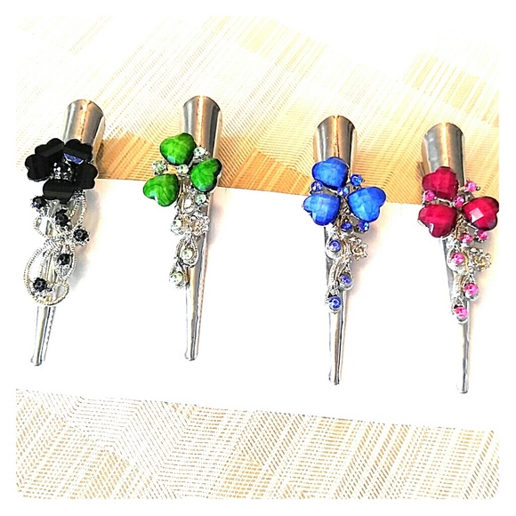 Colorful alligator hair clips