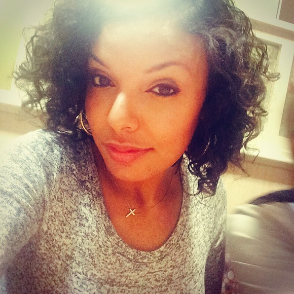 Meet your Posher, Desirae