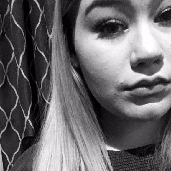Meet your Posher, Samantha